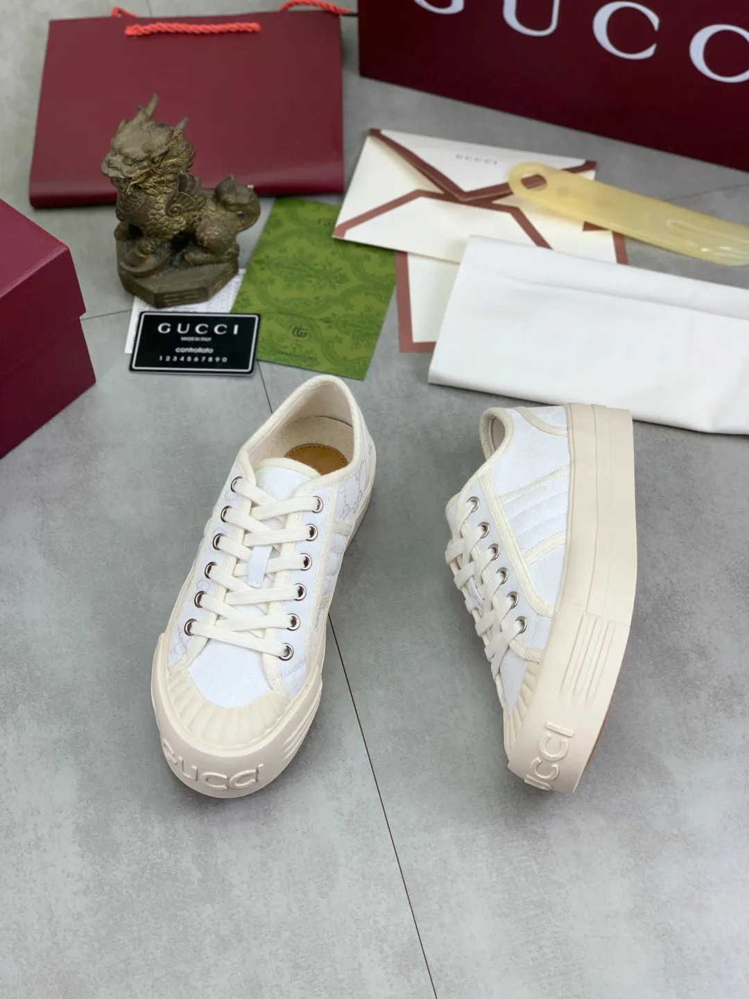 Men's shoes 💰P480 New Gucci thick-soled cloth shoes for women, high-quality version with logo patterned cloth surface, 5mm thick sole, ultra-light shoes, versatile and comfortable.  Fabric: Versatile floral fabric Lining: Versatile canvas Feet: Towel fabric Code number: 35-41 (41 customized) Packaging: Original packaging